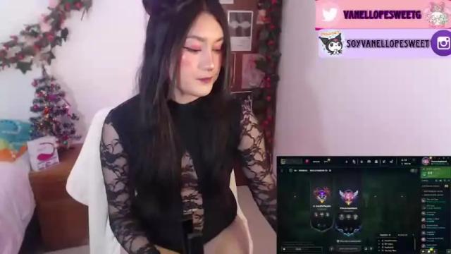 Thumbnail 1, vanellope_sweetgirl's Stream at Chaturbate, 17 months ago