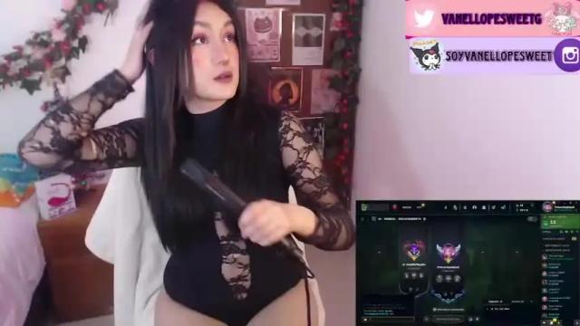 Image 3 of vanellope_sweetgirl Stream on Chaturbate on 17 months ago