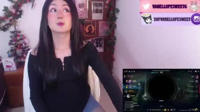 Image 8 of vanellope_sweetgirl Stream on Chaturbate on 17 months ago