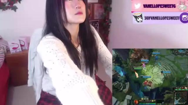 Image 11 of vanellope_sweetgirl Stream on Chaturbate on 17 months ago