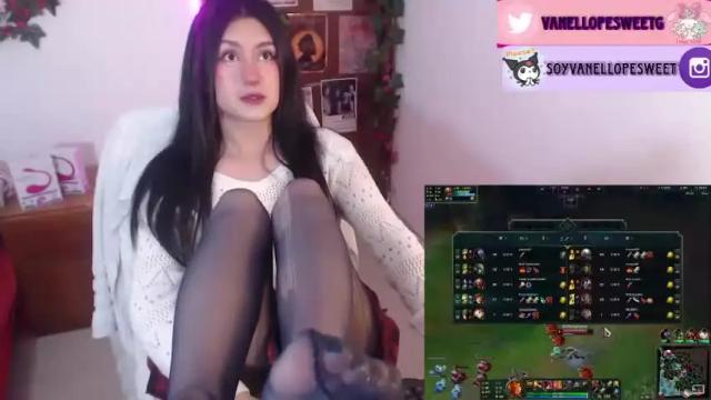Image 12 of vanellope_sweetgirl Stream on Chaturbate on 17 months ago