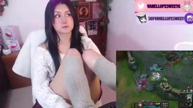 Image 11 of vanellope_sweetgirl Stream on Chaturbate on 17 months ago