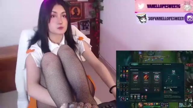 Image 10 of vanellope_sweetgirl Stream on Chaturbate on 17 months ago