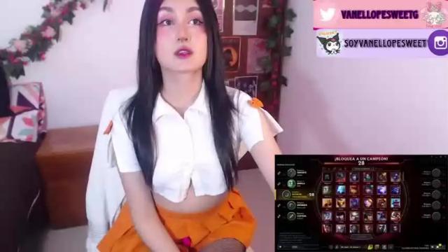 Image 3 of vanellope_sweetgirl Stream on Chaturbate on 17 months ago
