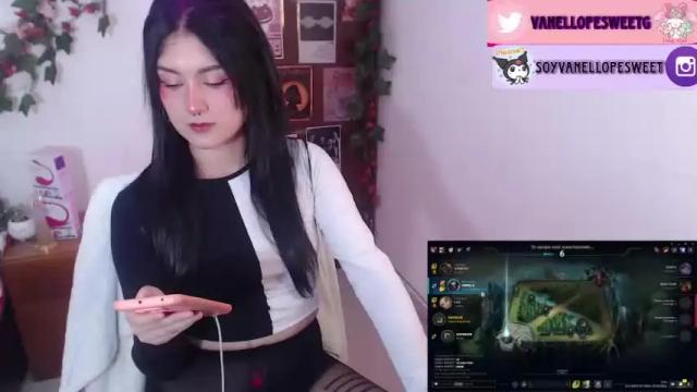 Thumbnail 1, vanellope_sweetgirl's Stream at Chaturbate, 16 months ago