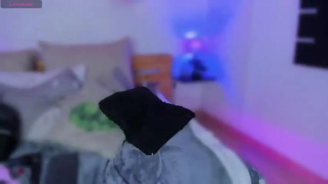 Image 8 of vanelope_ruiz Stream on Chaturbate on 15 months ago