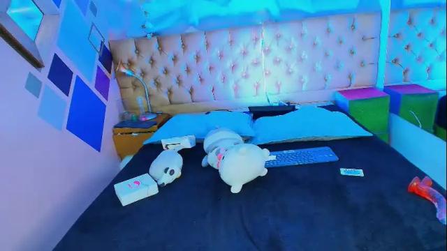 Image 12 of vaneloppe_ Stream on Chaturbate on 1 month ago