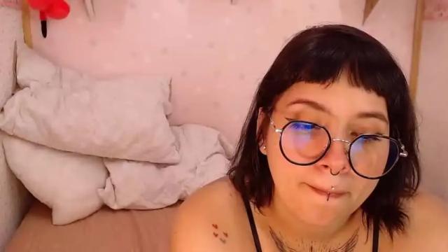 Image 2 of vanesa_rousse Stream on Chaturbate on 18 months ago