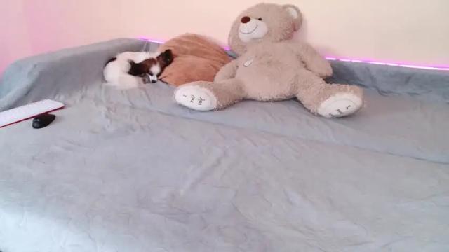 Image 4 of vanessa__queen Stream on Chaturbate on 14 months ago