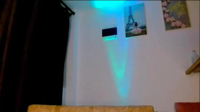 Image 12 of vanessa_brett Stream on Chaturbate on 1 month ago