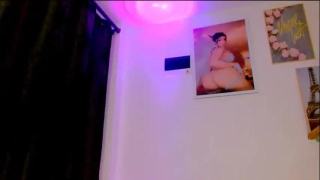 Image 12 of vanessa_brett Stream on Chaturbate on 1 month ago