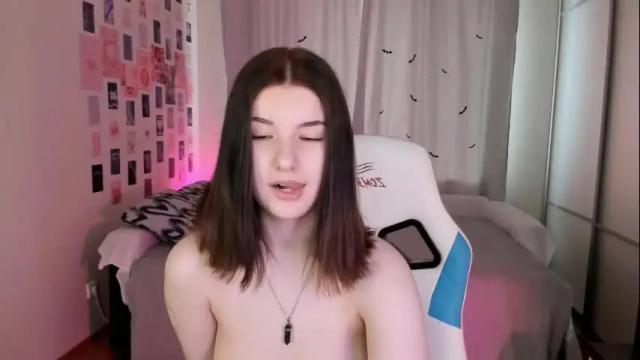 Image 3 of vanessa_brills Stream on Chaturbate on 1 month ago