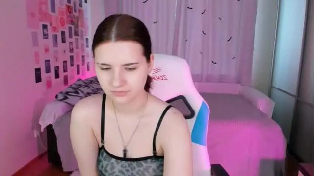 Image 2 of vanessa_brills Stream on Chaturbate on 1 month ago