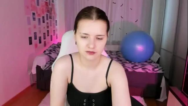 Image 12 of vanessa_brills Stream on Chaturbate on 17 days ago