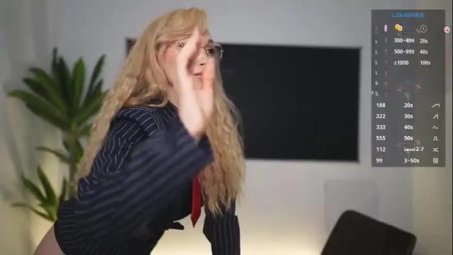 Image 7 of vanessa_de_ville Stream on Chaturbate on 1 month ago