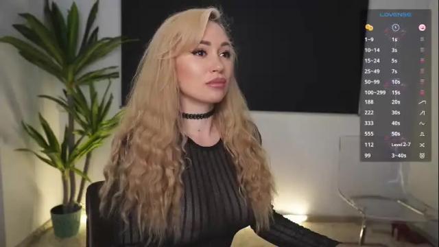 Image 7 of vanessa_de_ville Stream on Chaturbate on 12 days ago