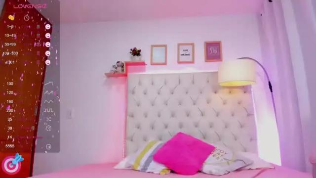 Image 2 of vanessa_gonzaless Stream on Chaturbate on 13 months ago