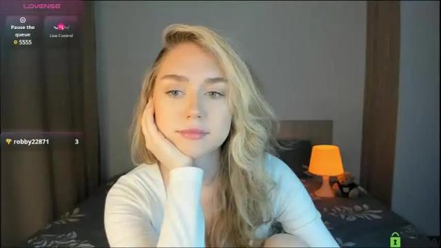 Image 3 of vanessa_maes Stream on Chaturbate on 6 days ago