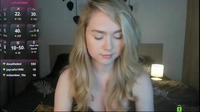 Image 7 of vanessa_maes Stream on Chaturbate on 2 months ago