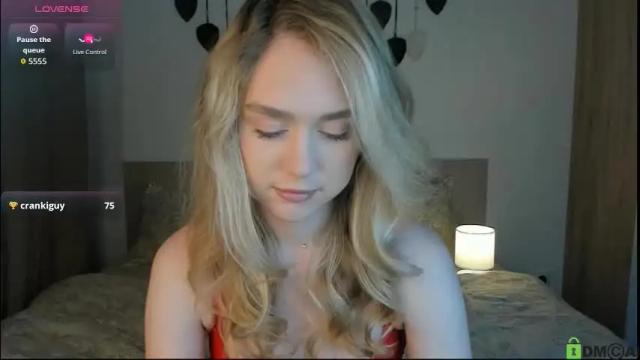 Image 2 of vanessa_maes Stream on Chaturbate on 2 months ago