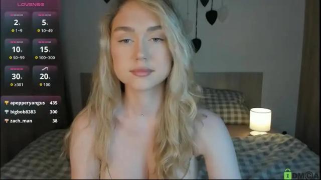 Image 11 of vanessa_maes Stream on Chaturbate on 2 months ago