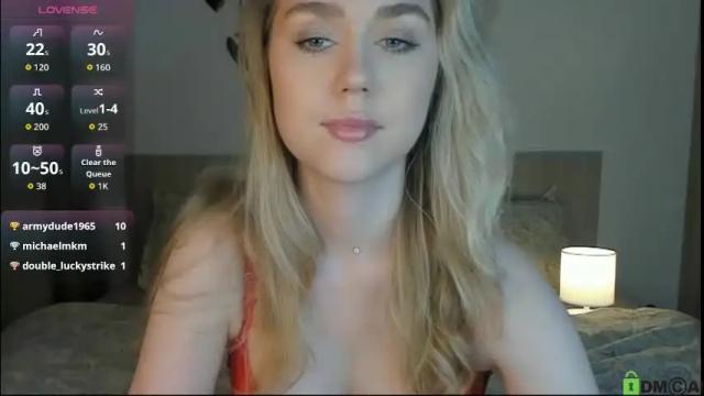 Image 12 of vanessa_maes Stream on Chaturbate on 1 month ago