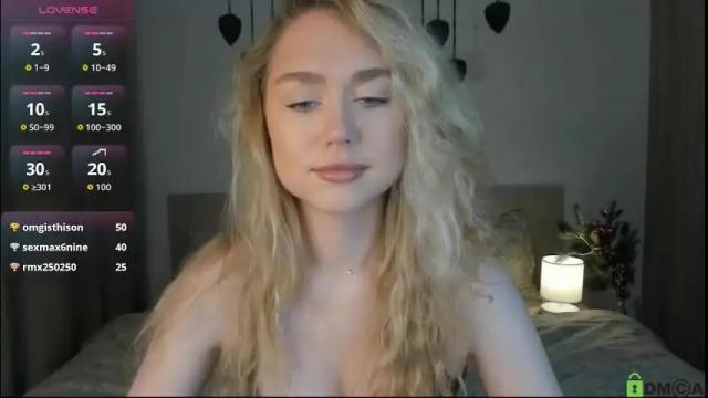 Image 12 of vanessa_maes Stream on Chaturbate on 1 month ago