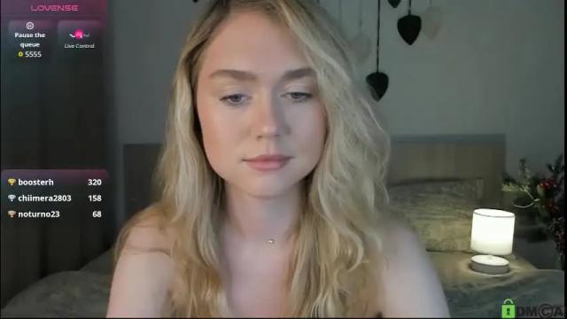 Image 2 of vanessa_maes Stream on Chaturbate on 1 month ago
