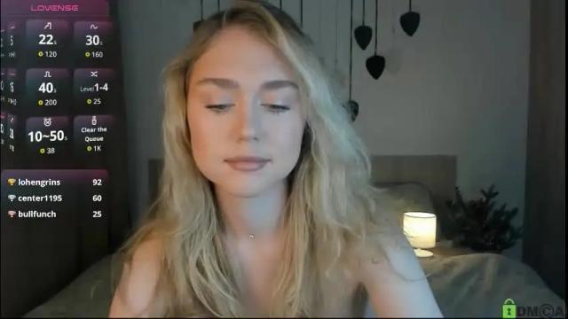 Image 2 of vanessa_maes Stream on Chaturbate on 1 month ago