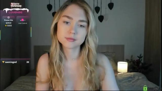Image 2 of vanessa_maes Stream on Chaturbate on 1 month ago