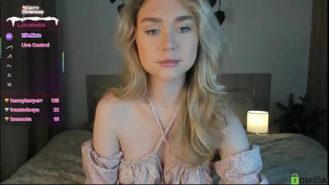Image 3 of vanessa_maes Stream on Chaturbate on 1 month ago