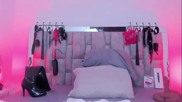 Image 12 of vanessa_moka Stream on Chaturbate on 1 month ago
