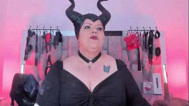 Image 12 of vanessa_moka Stream on Chaturbate on 1 month ago