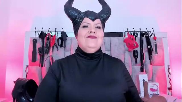 Image 7 of vanessa_moka Stream on Chaturbate on 1 month ago