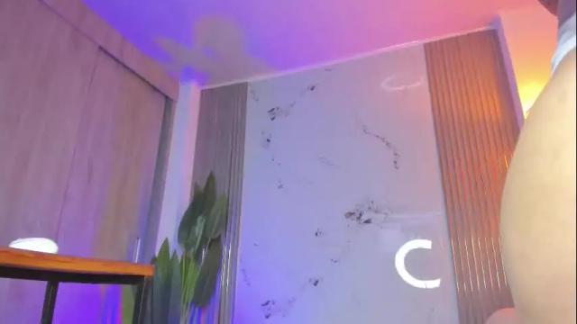 Image 2 of vanessa_novvoa Stream on Chaturbate on 1 month ago