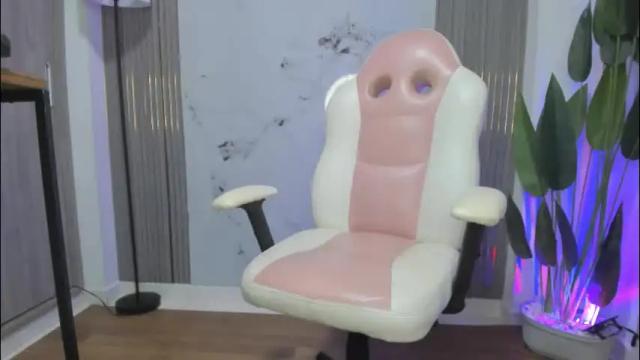 Image 12 of vanessa_novvoa Stream on Chaturbate on 20 days ago