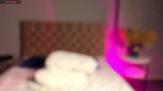 Image 2 of vanessa_walters Stream on Chaturbate on 12 months ago