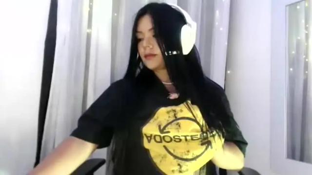Image 10 of vanessa_wead Stream on Chaturbate on 13 months ago