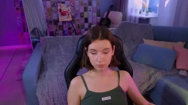 Image 11 of vanessabayer Stream on Chaturbate on 14 months ago