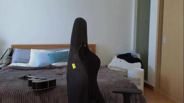 Image 12 of vanessabayer Stream on Chaturbate on 6 months ago