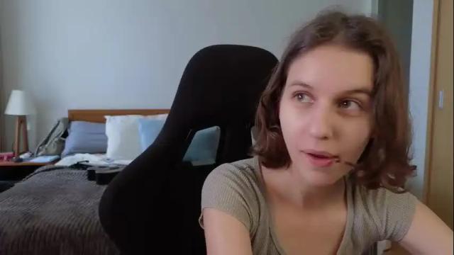 Image 3 of vanessabayer Stream on Chaturbate on 1 month ago