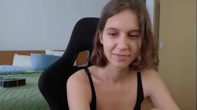 Image 10 of vanessabayer Stream on Chaturbate on 1 month ago