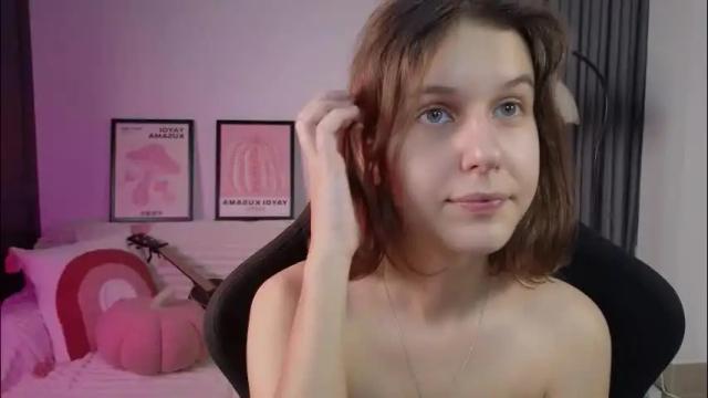 Image 4 of vanessabayer Stream on Chaturbate on 8 days ago