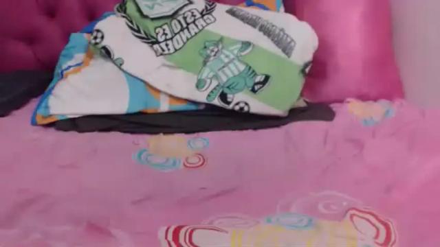 Image 3 of vanessagg Stream on Chaturbate on 16 months ago