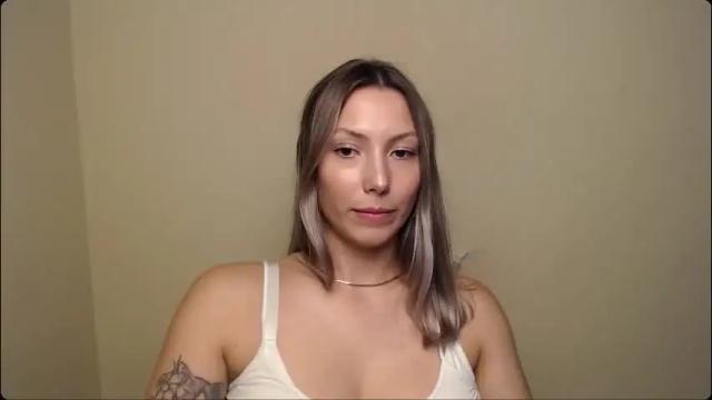 Image 10 of vanessakim_ Stream on Chaturbate on 4 months ago