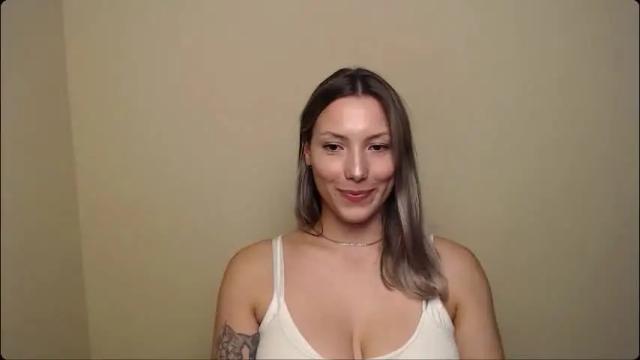 Image 3 of vanessakim_ Stream on Chaturbate on 4 months ago