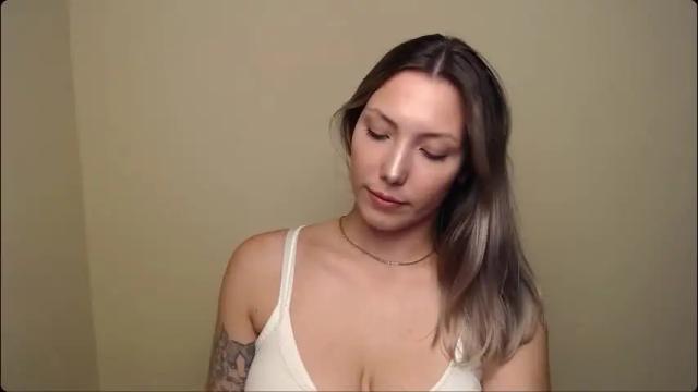 Image 7 of vanessakim_ Stream on Chaturbate on 4 months ago