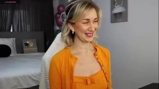 Image 11 of vanessakleiner Stream on Chaturbate on 12 days ago