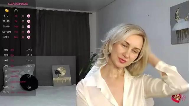 Image 3 of vanessakleiner Stream on Chaturbate on 1 month ago