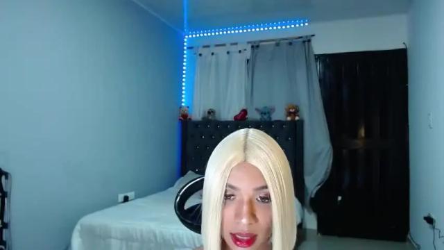 Image 3 of vanessanakate Stream on Chaturbate on 14 months ago
